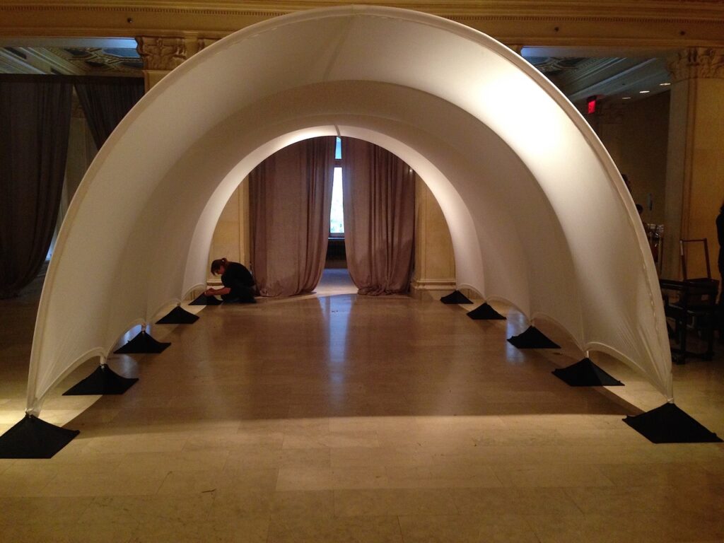 SeeShell tunnel gets the finishing touches on an easy install, our clients do it all the time!